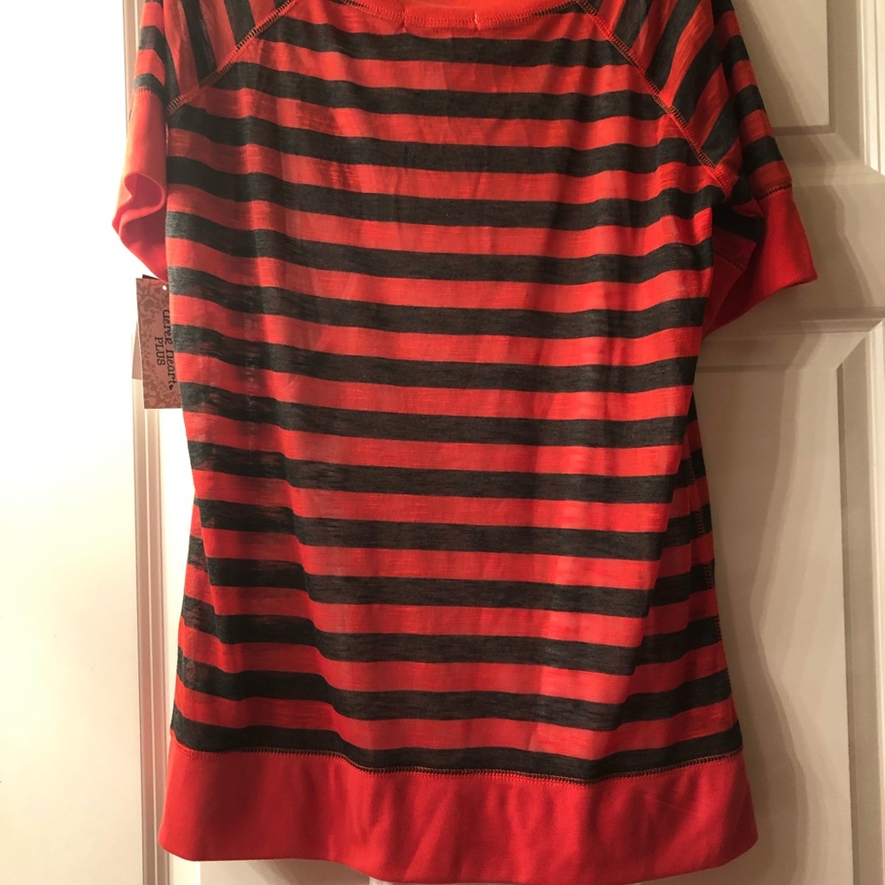 Orange and grey scoop neck shirt - Picture 2 of 6